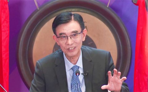 突发！国产芯片设备巨头中微公司董事长尹志尧放弃美国籍，恢复为中国国籍｜硅基世界