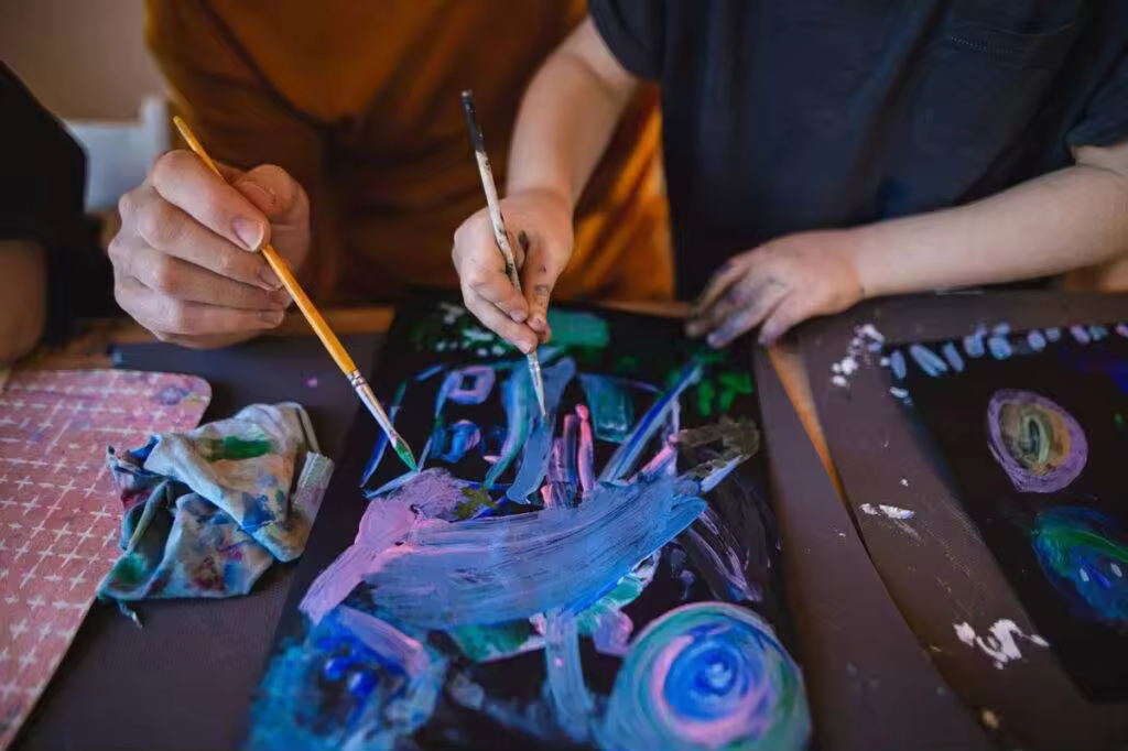 people-painting-as-a-symbol-for-interaction-to-next-paint-in-wordpress-1024x682-1.jpgo_